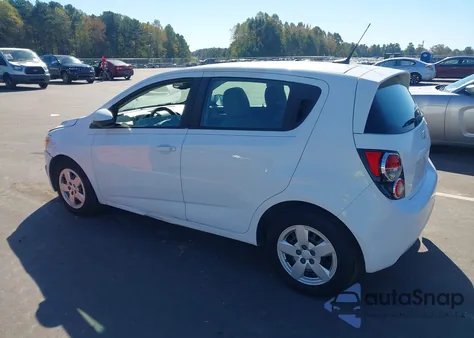 2013 Chevrolet Sonic Ls Auto z USA, uszkodzony, nr VIN 1G1JA6SH2D4186574